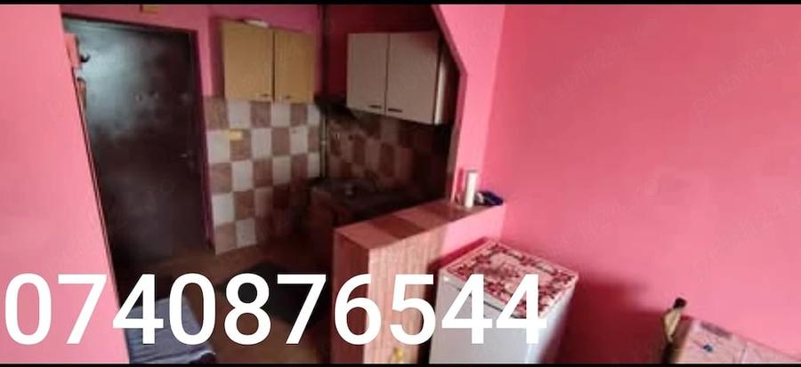 Garsonieră decomandată în Micro 15