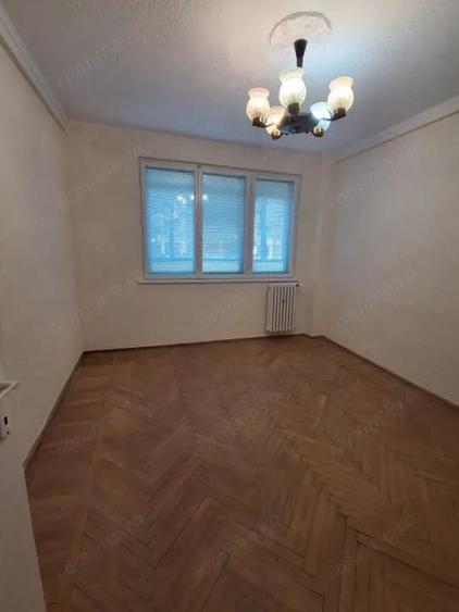 Apartament cu 3 camere decomandat în Ultracentral