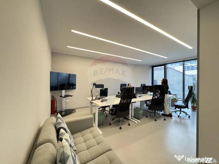 Spațiu comercial, de 1,307 mp, în Decebal