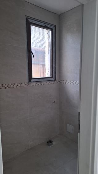 Casă individuală cu 7 camere cu Canalizare în Nădlac