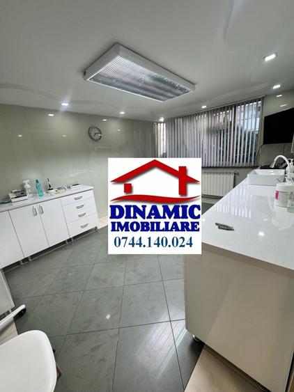 Spațiu comercial, de 71 mp, în Central