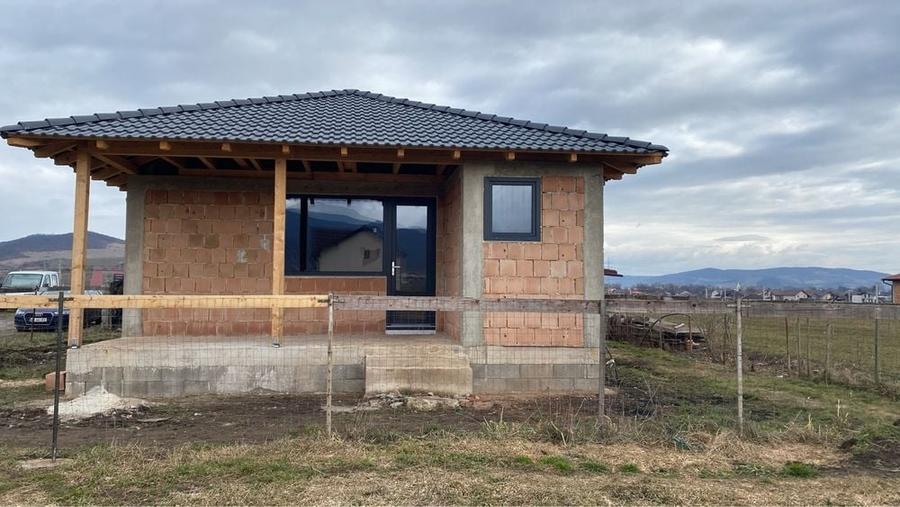 Casă cu 2 camere în Micești