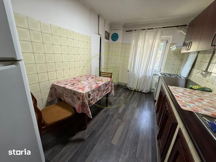 Apartament cu 4 camere decomandat, mobilat în 1 Mai