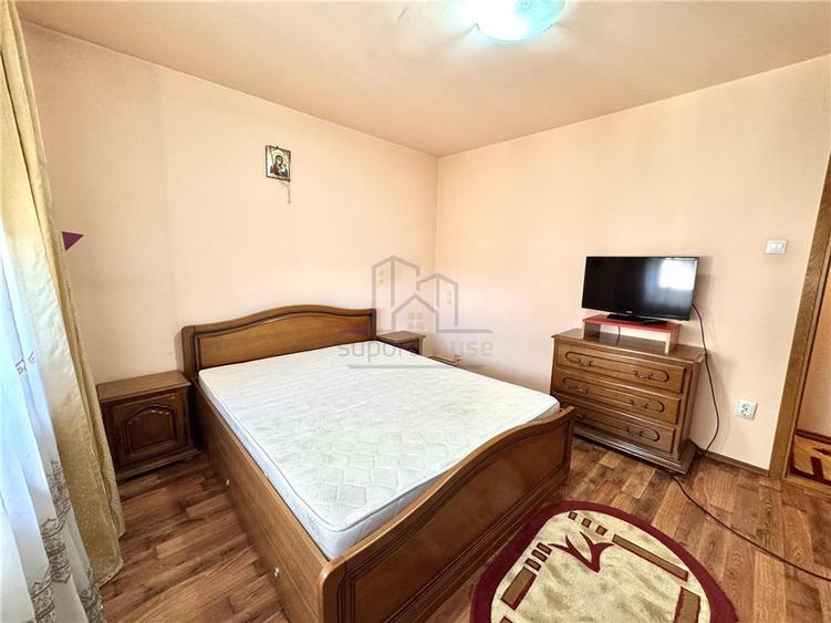 Apartament cu 3 camere decomandat în Cantacuzino