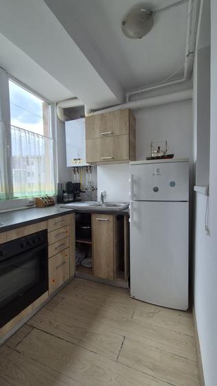Apartament semidecomandat în Florești