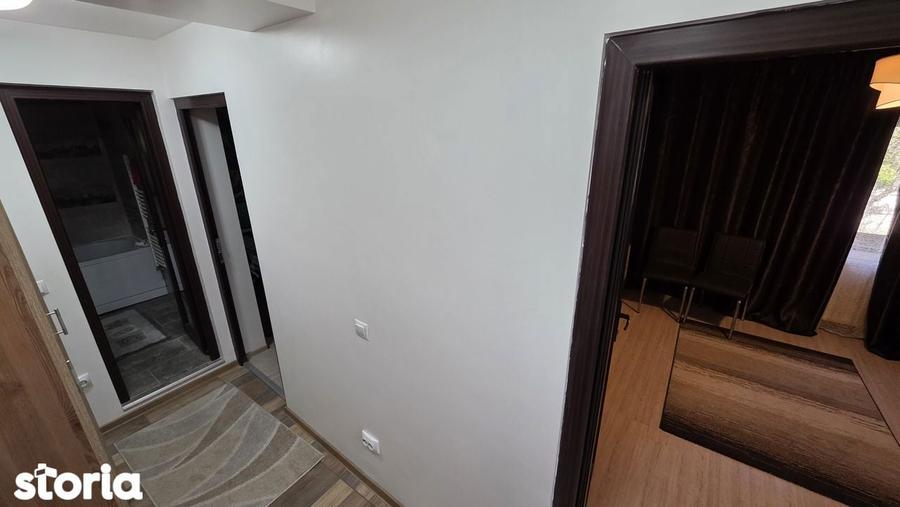Apartament cu 3 camere decomandat în Mircea-Vodă