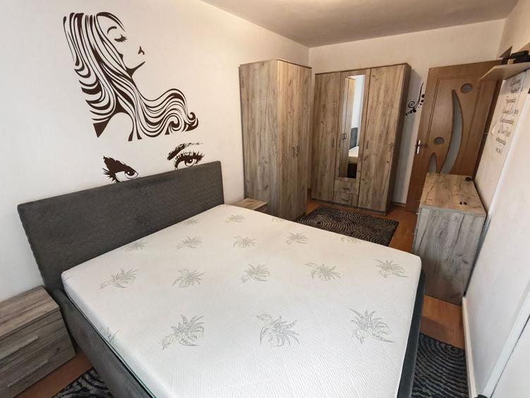 Apartament cu 2 camere nedecomandat în Girocului