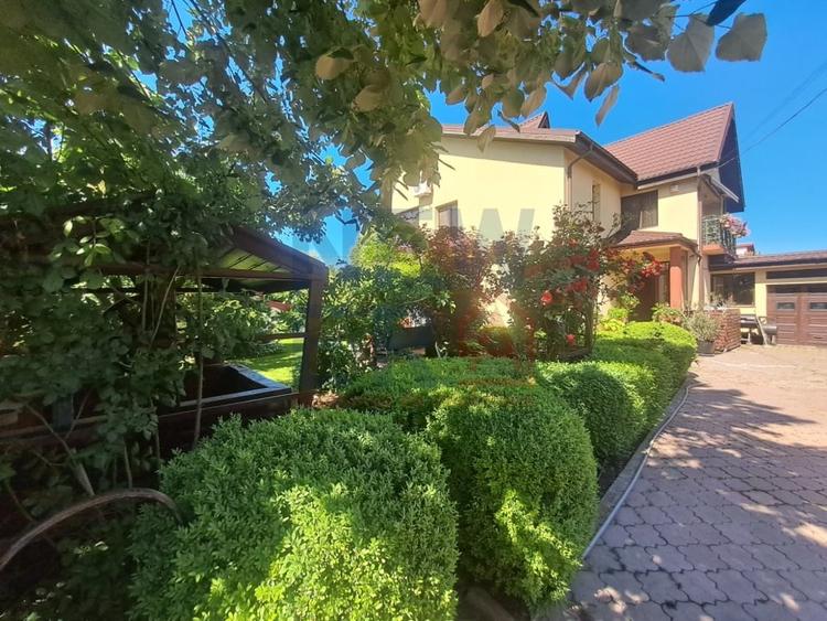 Casă individuală cu 7 camere cu Piscina în Popești-Leordeni