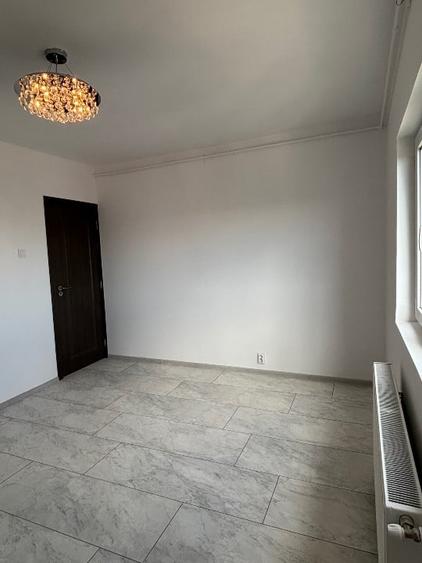 Direct proprietar. Apartament 2 camere, decomandat, zona 13 Septembrie - 8