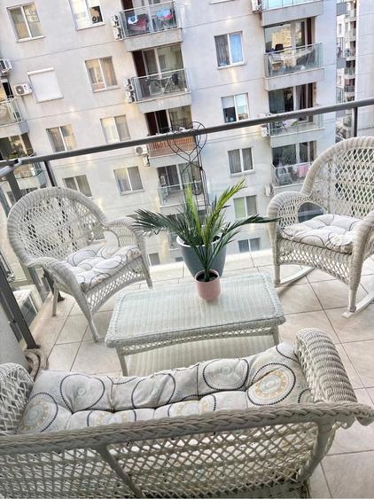 Apartament cu 2 camere semidecomandat în Colentina