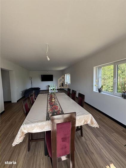 Casă cu 4 camere în Ocoliș