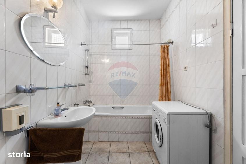 Casă cu 3 camere cu Teren 320 Mp în Central