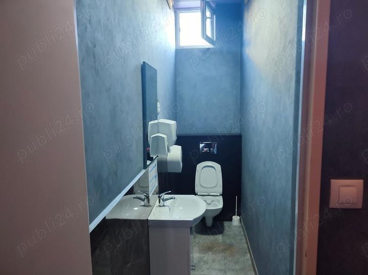 Spațiu comercial, de 60 mp, în Central