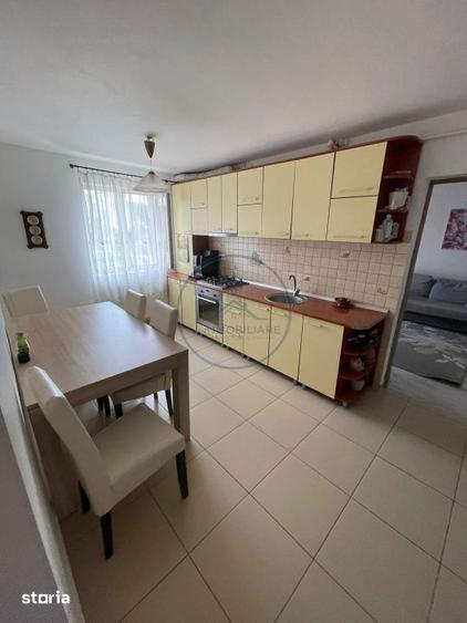 Apartament cu 3 camere, mobilat în Sud