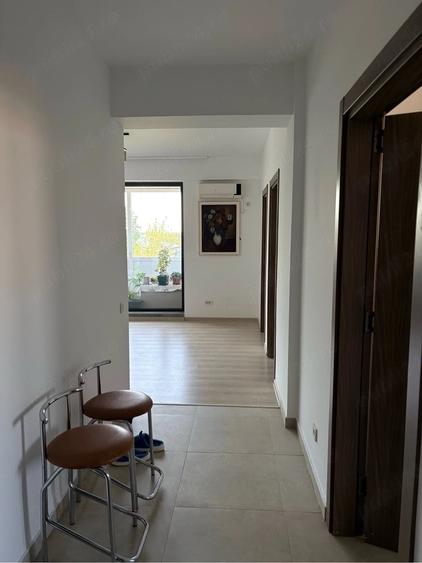 Apartament 2 camere de vanzare 56 mp utili, complet renovat, ideal pentru familie - 1
