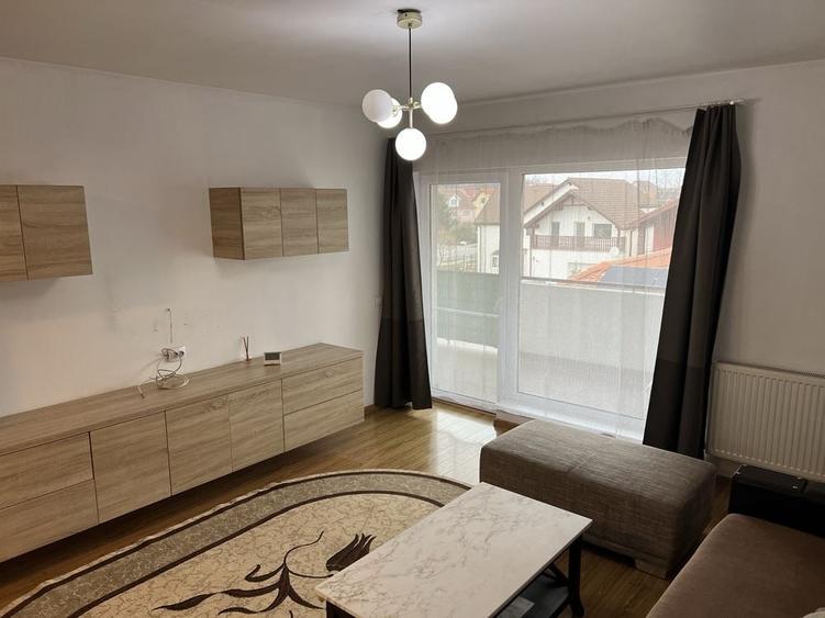 Apartament cu 3 camere decomandat în Șelimbăr