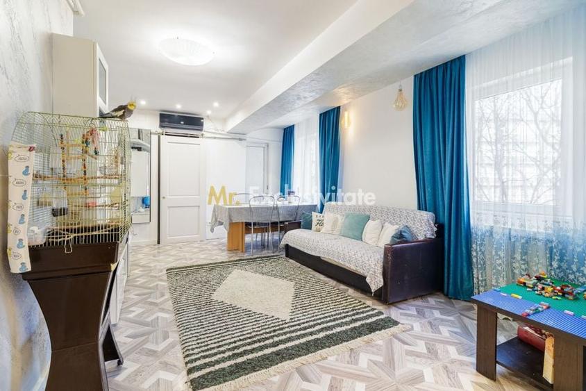 Apartament cu 3 camere semidecomandat în Regie