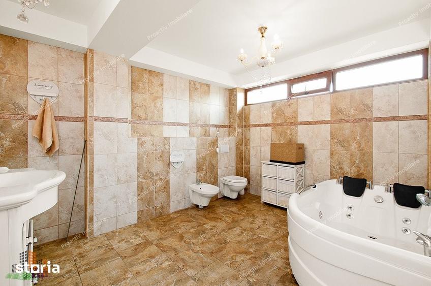 Casă cu 4 camere cu Teren 834 Mp în Micro 14