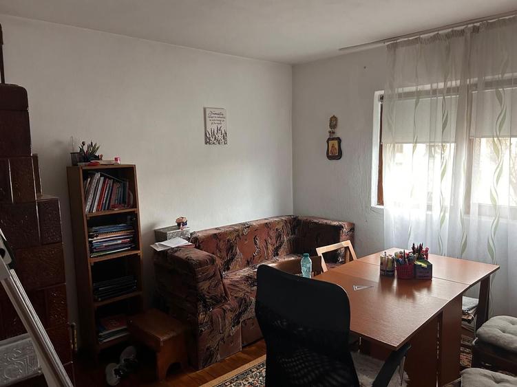 Vand casa P+1 si teren Voinesti Dambovita - 3