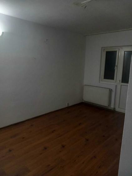 Garsonieră semidecomandată în Central