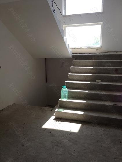 Casă cu 5 camere cu Teren 1400 Mp în Berceni