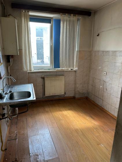 Apartament cu 2 camere nedecomandat în Central
