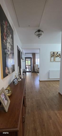 Casă cu 4 camere în Clinceni