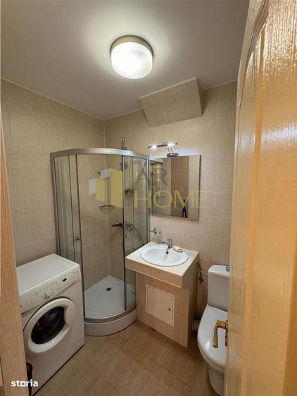 Apartament cu 3 camere, mobilat în Malu Roșu