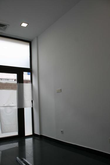 Spațiu comercial, de 14 mp, în Central