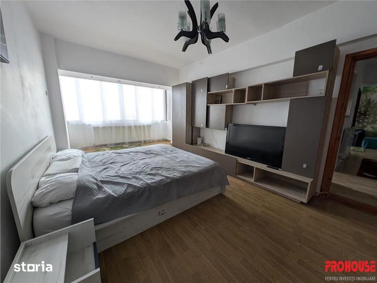 Apartament cu 3 camere semidecomandat în Ultracentral