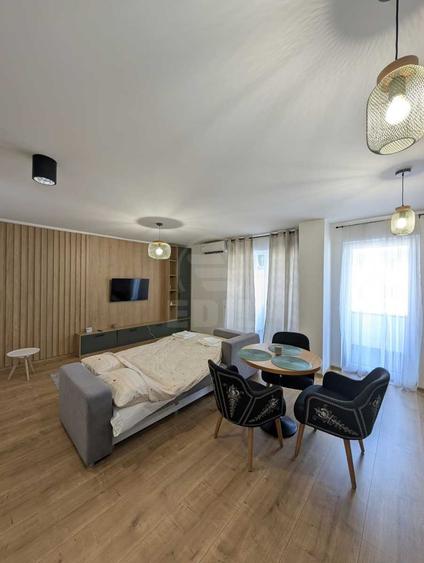 Apartament cu 2 camere semidecomandat în Florești