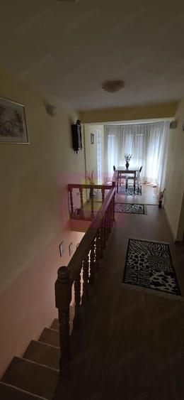 Casă cu 3 camere cu Teren 340 Mp în Poiana