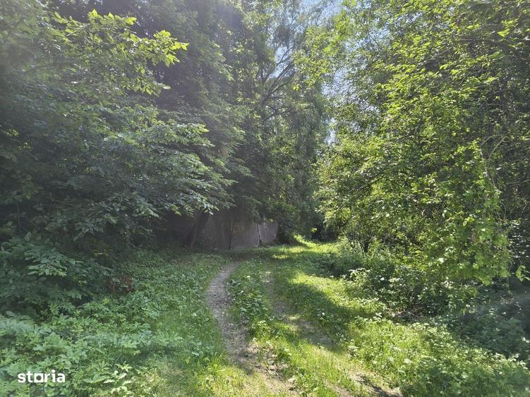 Teren de 1698 mp, în Vâlcele