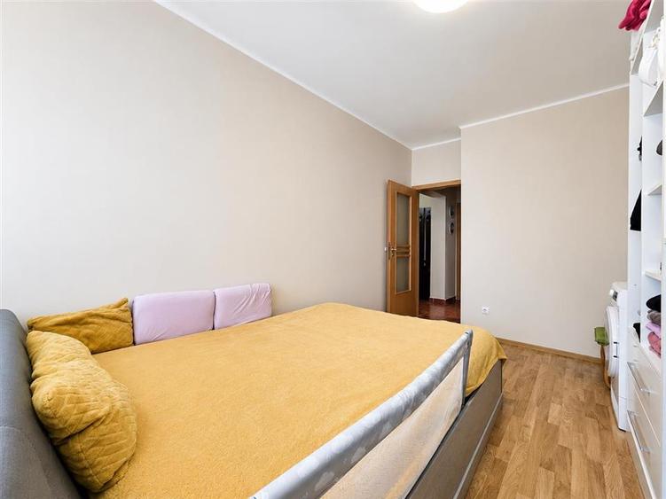 Apartament cu 2 camere decomandat în Sânmartin