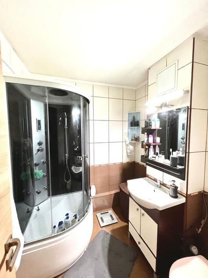 Apartament cu 4 camere în Ștrand