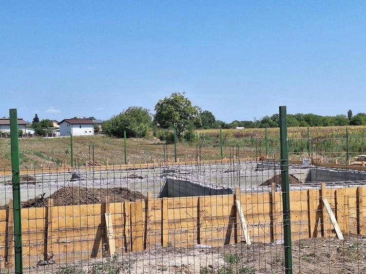 Teren construibil intravilan, loturi 460-930mp langa A0, A3, A7 superb - 2