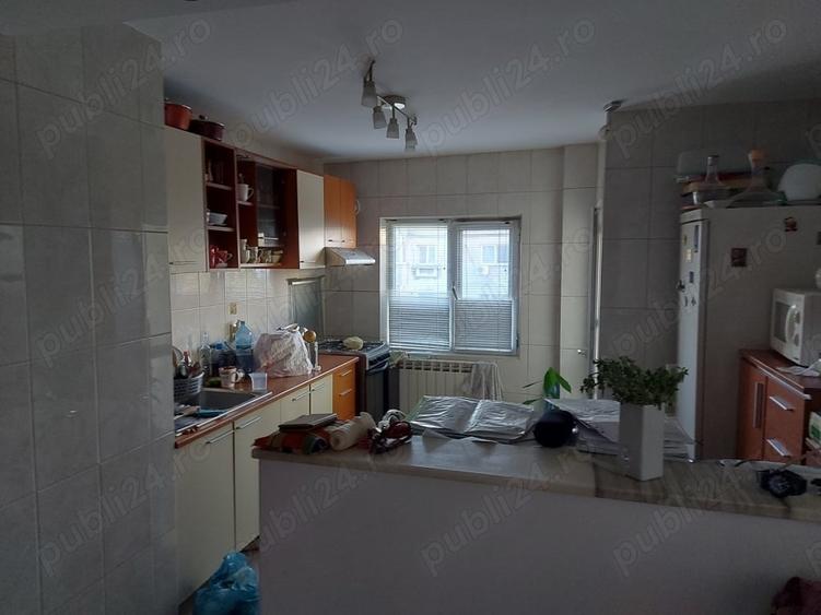 Apartament cu 2 camere decomandat în Lacul Morii