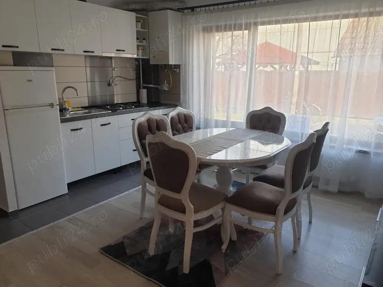 Apartament cu 2 camere semidecomandat în Florești