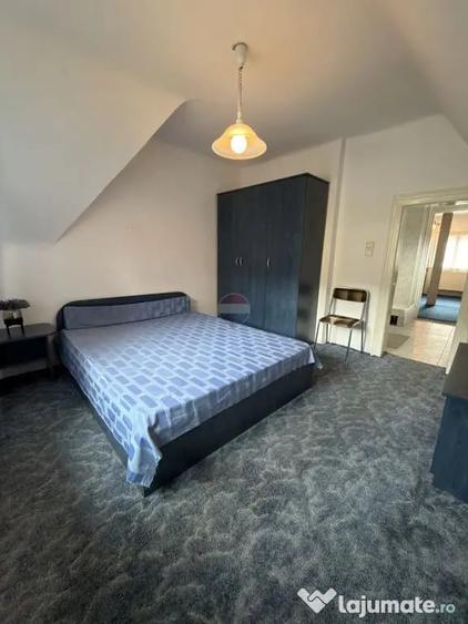 Apartament cu 3 camere semidecomandat în Central
