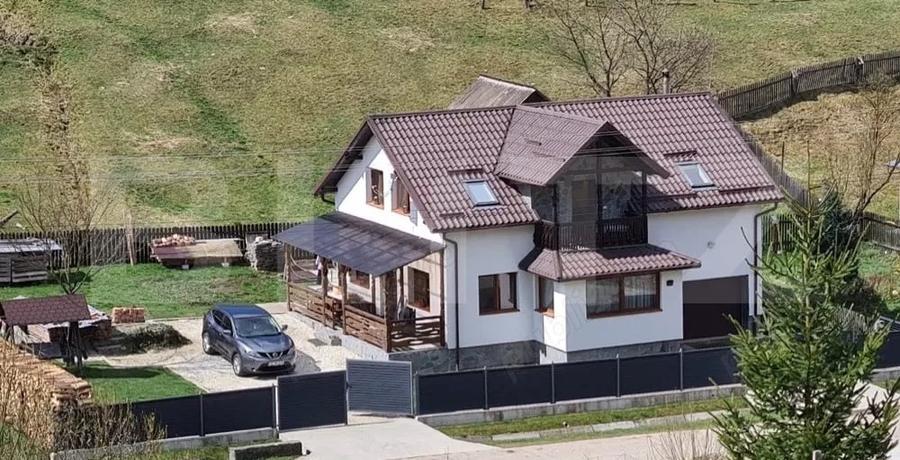 Casă individuală cu 4 camere cu Garaj în Vatra Dornei