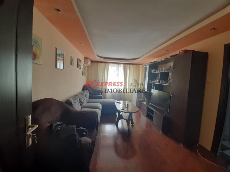 Apartament cu 3 camere semidecomandat în Dristor