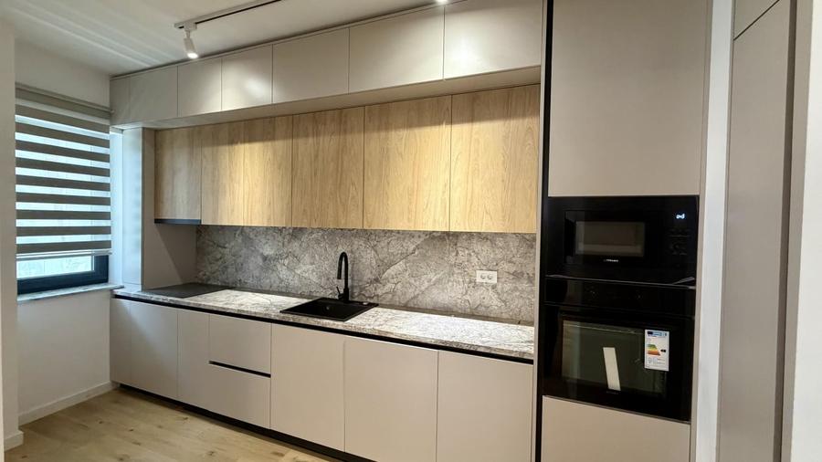 Apartament cu 3 camere decomandat în Pipera