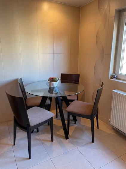 Apartament cu 3 camere decomandat în Obor