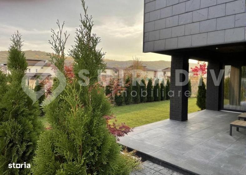 Casă cu 4 camere cu Teren 492 Mp în Florești