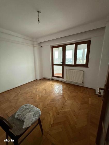 Apartament cu 3 camere în Dudescu