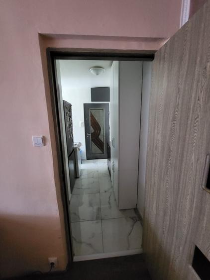 Apartament cu 2 camere semidecomandat în Exterior Vest