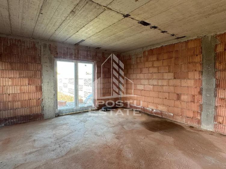 Duplex cu 3 camere cu Canalizare în Urseni