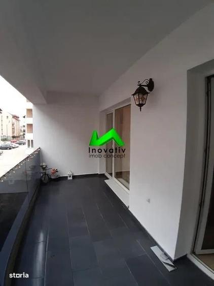 Apartament cu 3 camere decomandat, mobilat în Piața Cluj