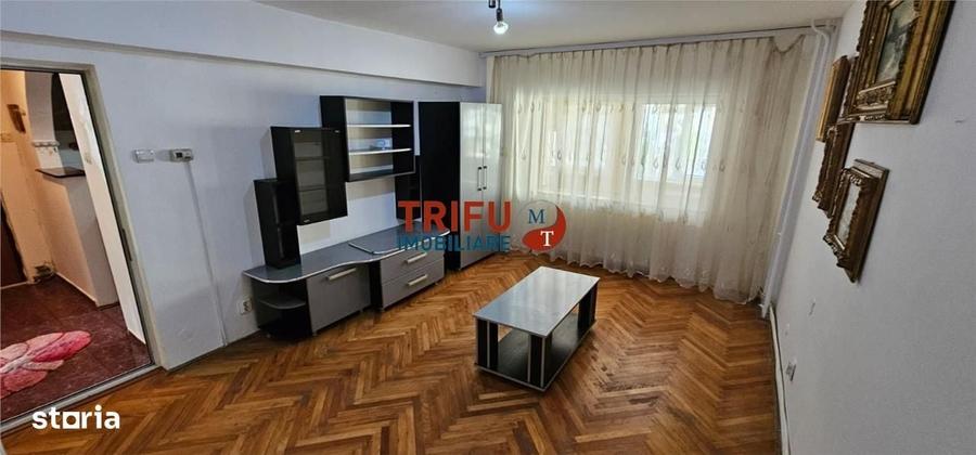 Apartament cu 3 camere decomandat în Tolstoi