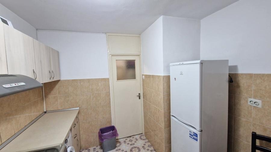 Apartament cu 2 camere semidecomandat, mobilat în Tătărași
